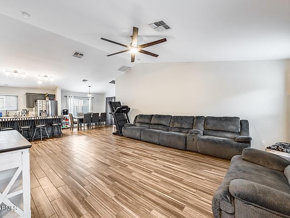4th image of 11813 W Port Royale Ln
