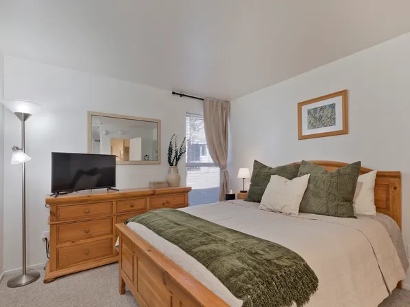 803 Canyon Blvd #37, Mammoth Lakes, CA 93546