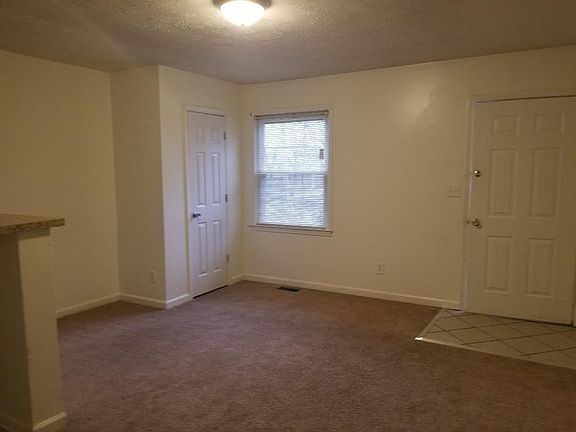 2nd image of 251 Hedgewood Ct