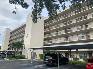 1332 Pasadena Ave S APT 107, South Pasadena, FL 33707