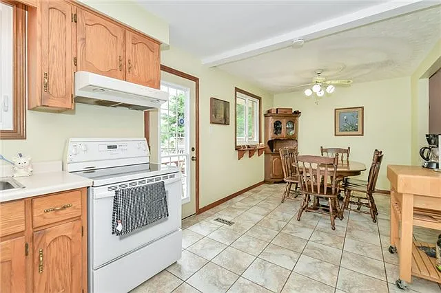 167 Harvard Rd — Photo 10