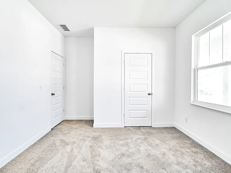 404 W Monroe St — Photo 44
