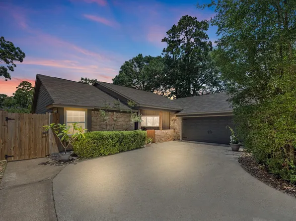 622 S Rivershire Dr, Conroe, TX 77304