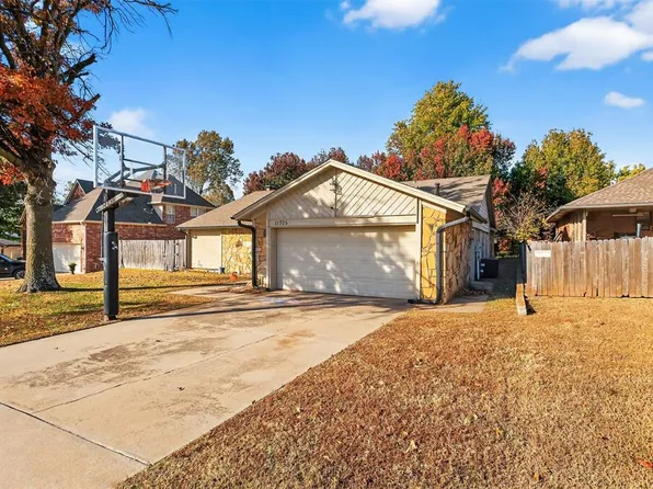 11705 NW 117th St, Yukon, OK 73099