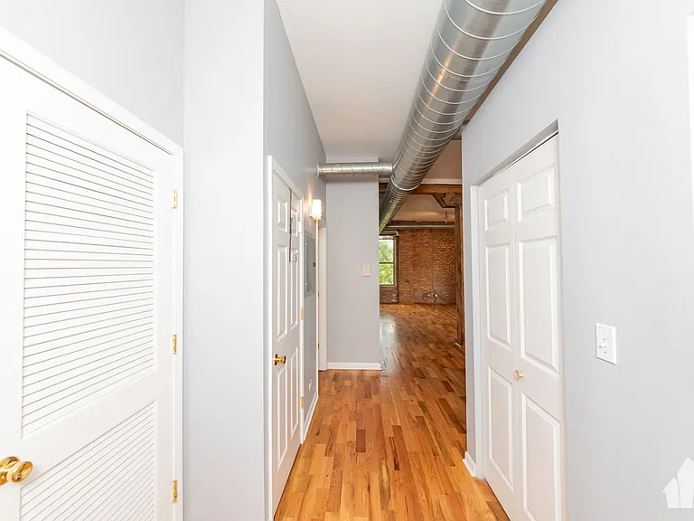 1822 S Bishop St #305 — Photo 10