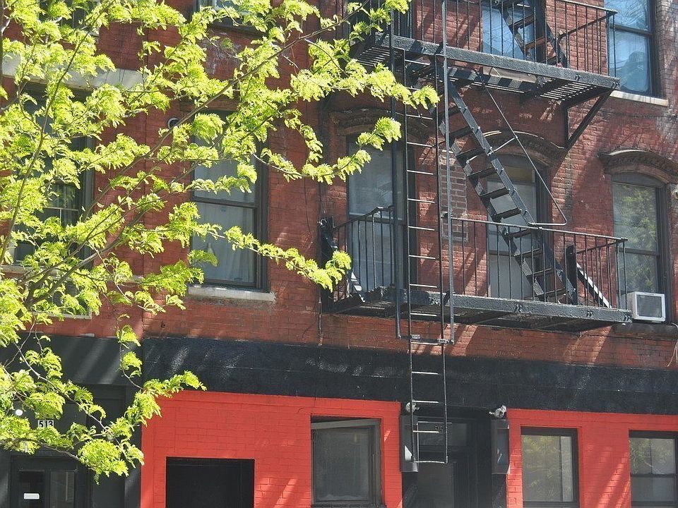 2nd image of 515 E 5th St APT 1C