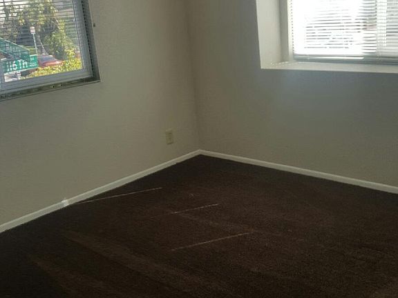 2nd image of 11603 Menlo Ave APT 1