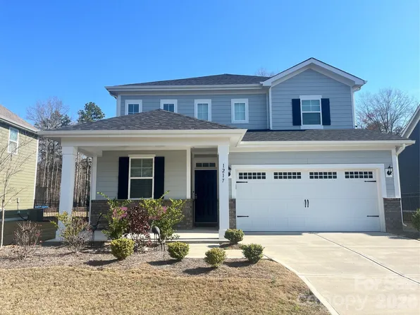 1217 Black Walnut St, Monroe, NC 28112