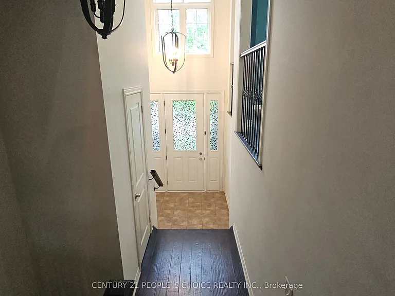 32 Meadowcreek Rd — Photo 4