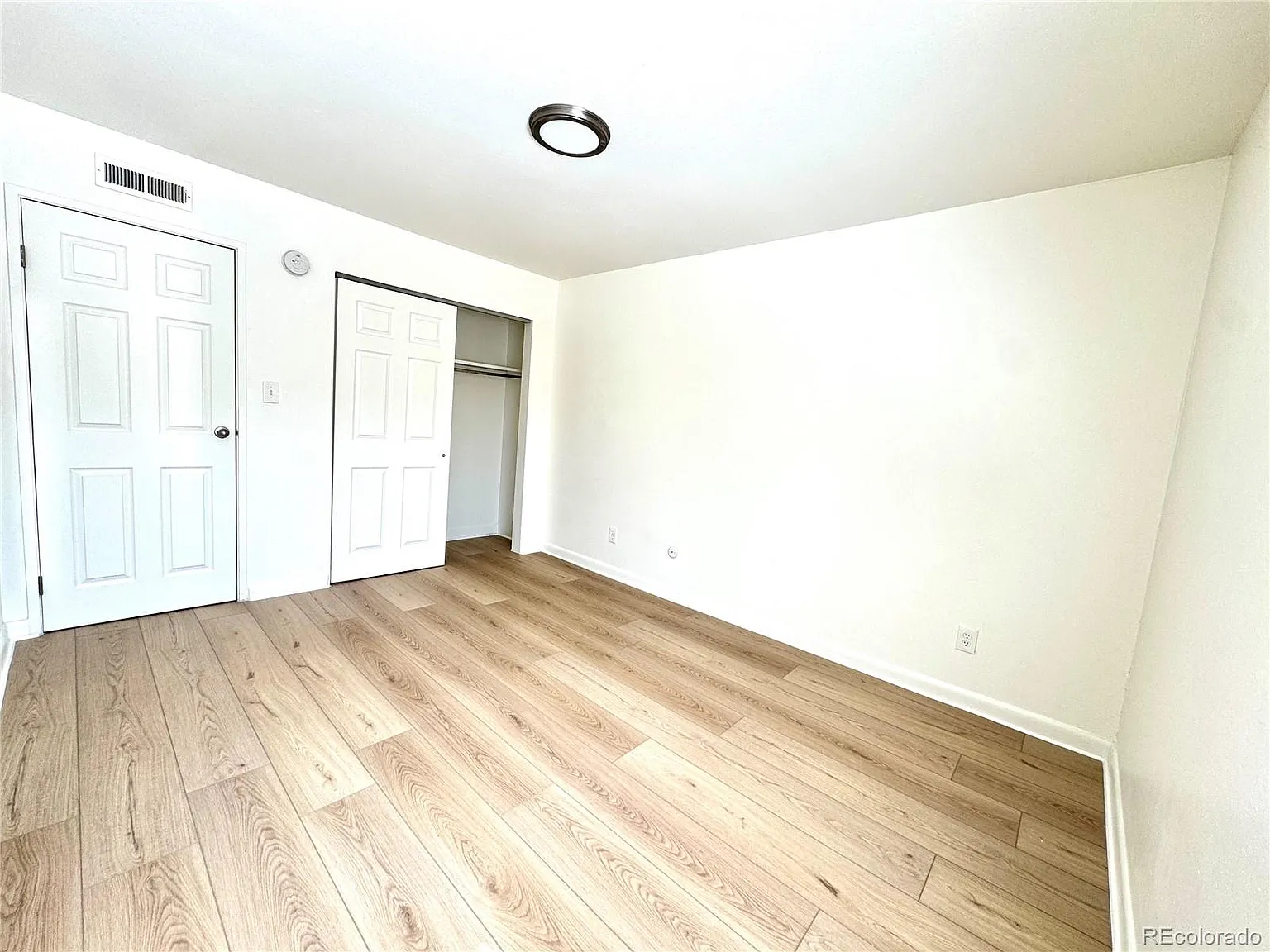 3643 S Sheridan Blvd — Photo 3