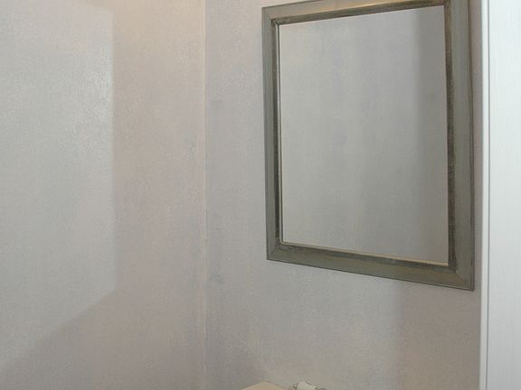 Main Level 1/2 Bath