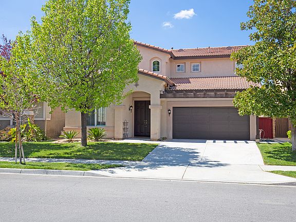 3rd image of 34222 Pinehurst Dr