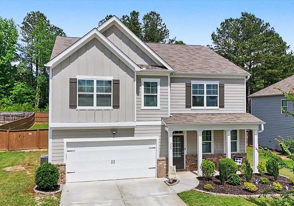 1st image of 229 Sweet Bay Ln