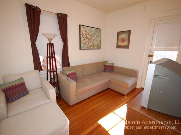 1594 Beacon St #4