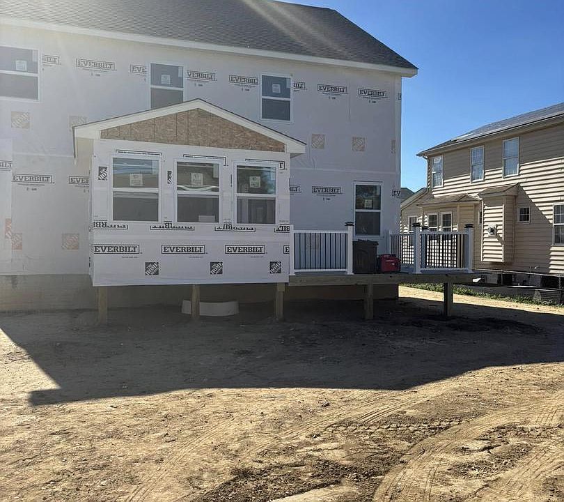 2nd image of 1911 Snyder Ave