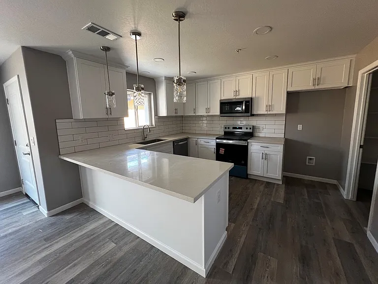 334 N H St #334 — Photo 2