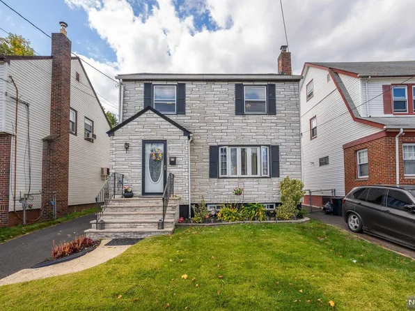 123-125 Eastern Pkwy, Newark, NJ 07106