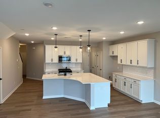 9729 4th St N, Lake Elmo, MN 55042