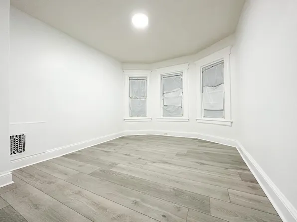 100 Denver Ave Unit 1, Bridgeport, CT 06605