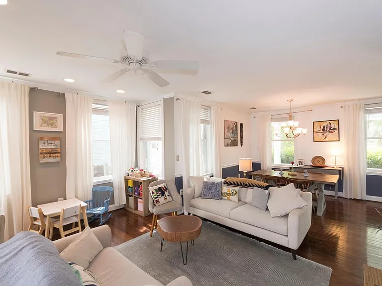 1205 Delafield Pl NW — Photo 11