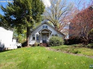 120 Woodward Ave, Rutherford, NJ 07070