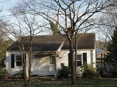 2nd image of 309 Oak St