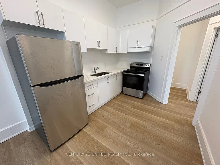 172.5 Hunter St W #4 — Photo 5