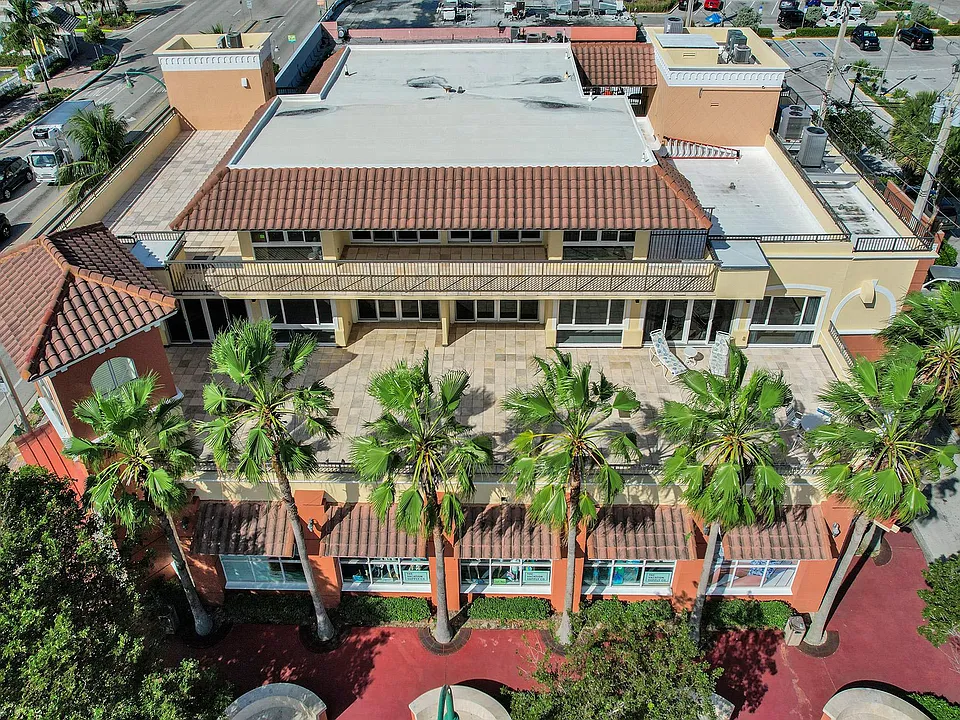 4405 N Ocean Dr #203