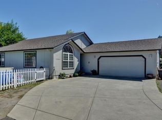 2886 Howard Ave, Medford, OR 97501