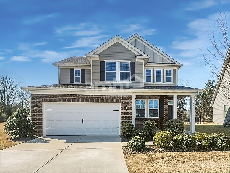 1st image of 136 Hamilton Park Dr