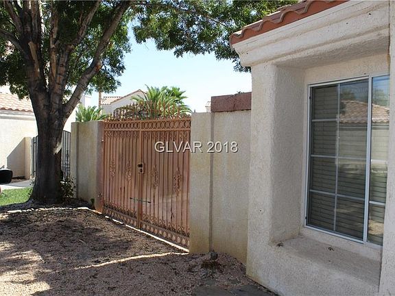 2nd image of 1911 Monte Alban Dr
