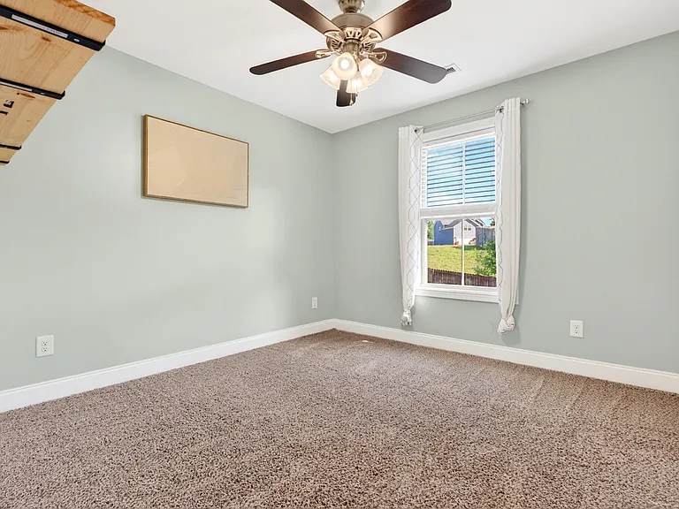 104 Woodtrace Ct — Photo 37