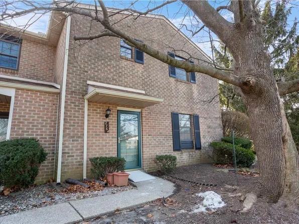 2764 Springhaven Pl, Macungie, PA 18062