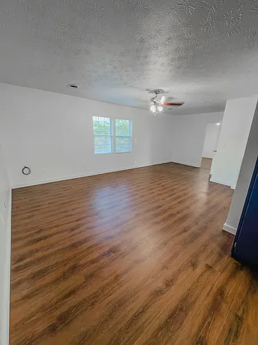 522 Oldham St Photo 1