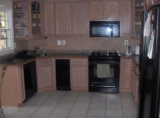 9316 Kilby Glen Dr, Vienna, VA 22182