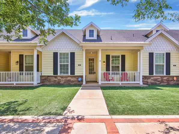 2109 10th St, Lubbock, TX 79401