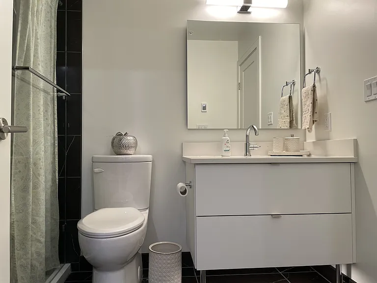 1628 Store St #721 — Photo 9