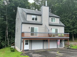 54 Woodland Ct #6, Meriden, CT 06450