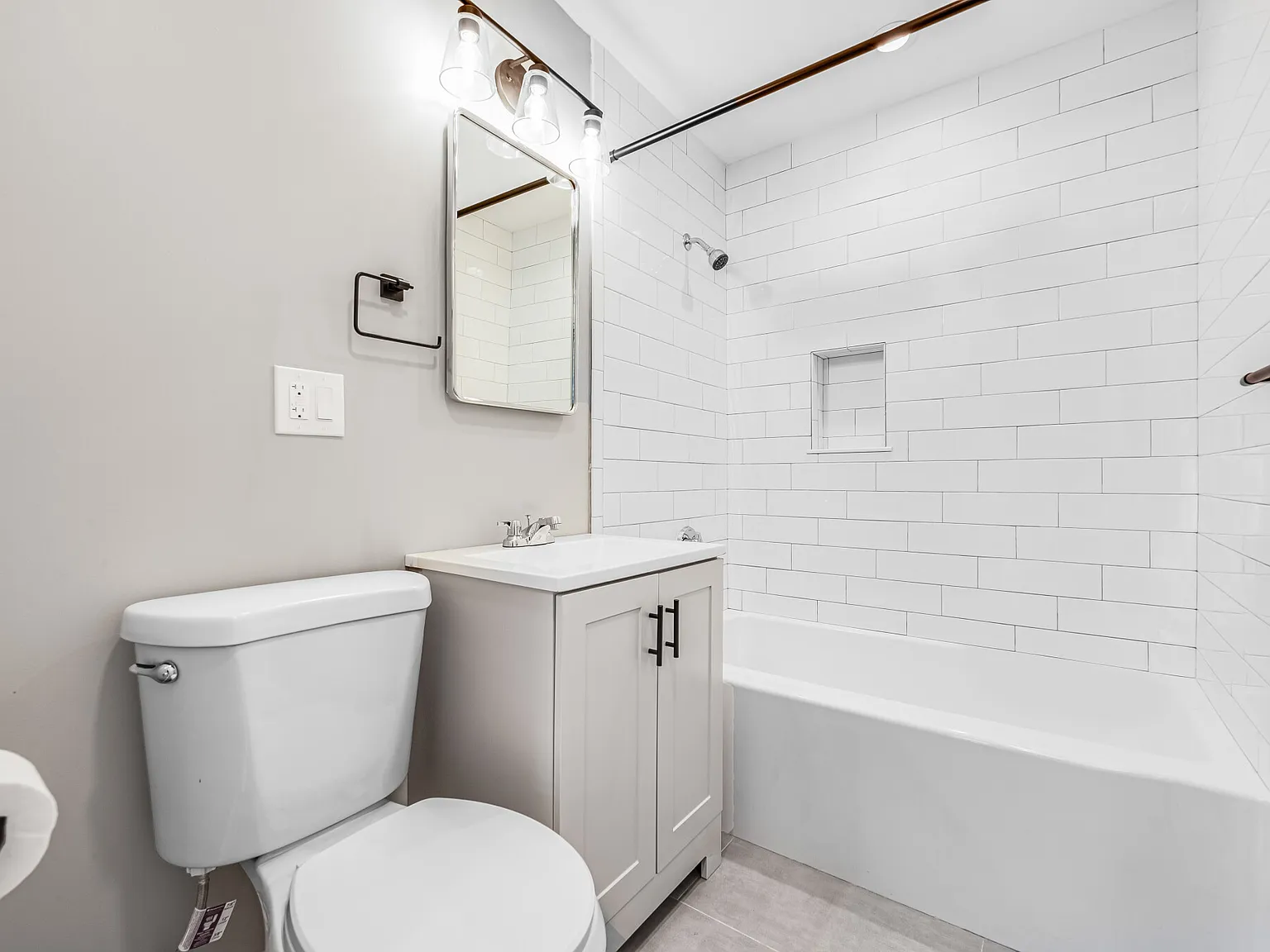 1 bed, 1.0 bath, $2,095 — Photo 3