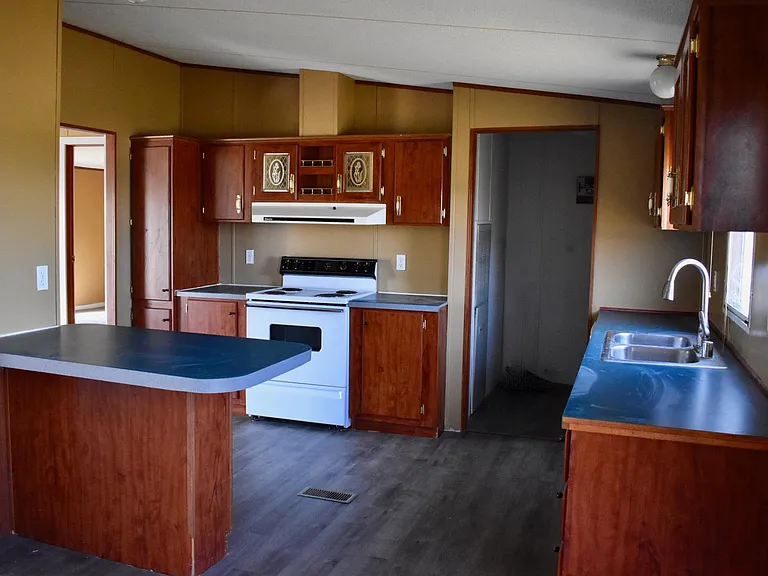 7298 N FM 148 — Photo 8