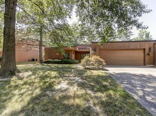 2001 W Washington St #20, Springfield, IL 62702