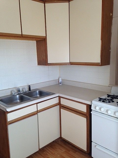 2nd image of 303 N 8th St APT 2