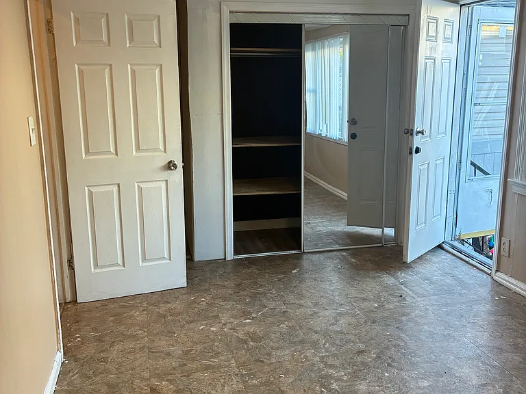 314 Pearsall Ave #1 — Photo 17