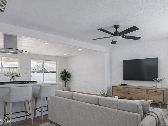 4th image of 1307 W 7TH Avenue