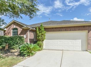 7313 Newport Ln, Pearland, TX 77584