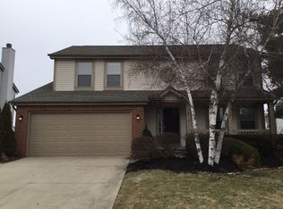 26 Fieldcrest Dr, Delaware, OH 43015