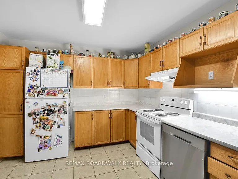 79 Hunters Glen Cres — Photo 12