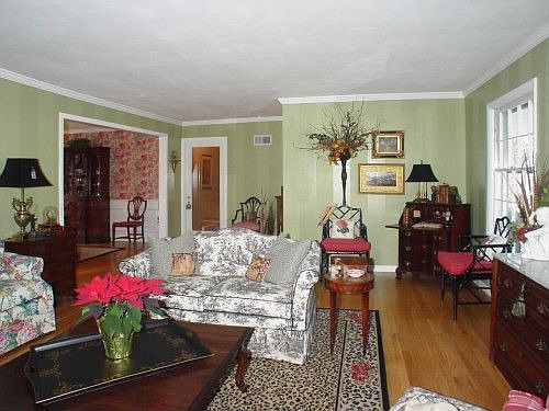 3rd image of 516 Fairways Cir