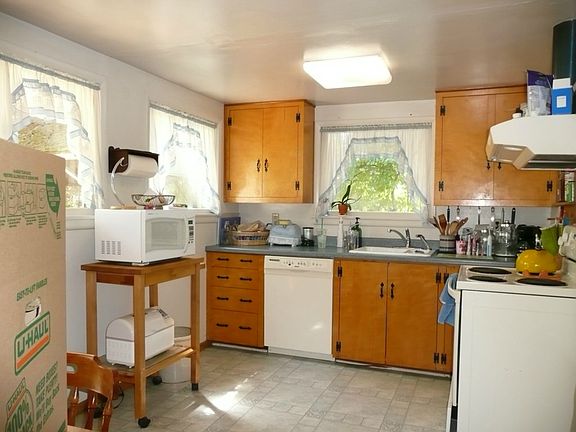 2nd image of 5407 East Dr