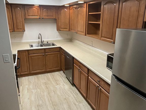 Upstairs kitchen!